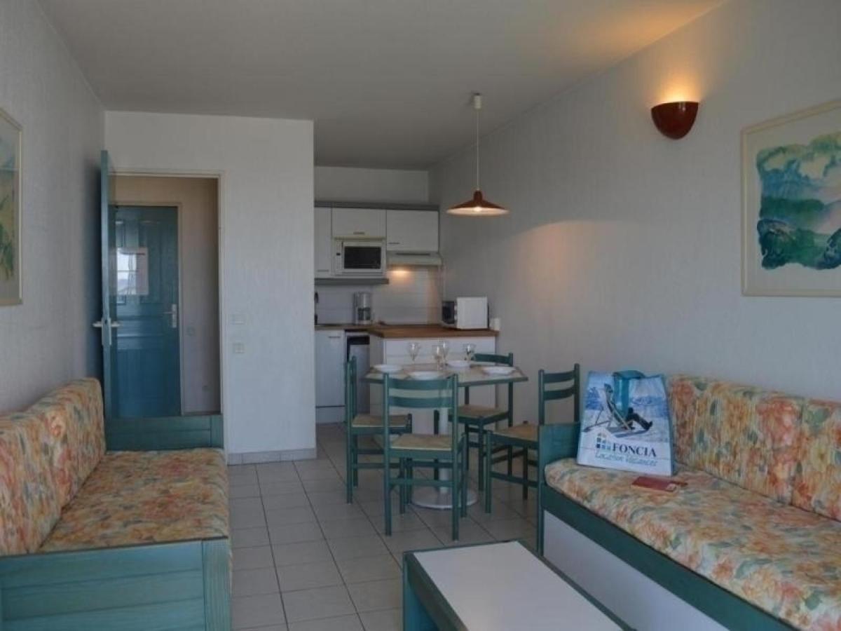 Frejus: Appt 2P, 5 Pers, Piscine, Plage A 150M, Parking, Animaux Ok - Fr-1-226A-357 Exterior photo